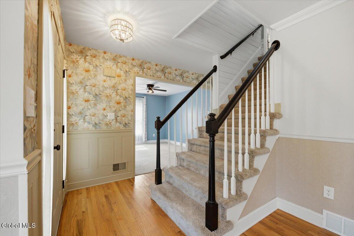 6 Wildwood Lane Selkirk NY 12158