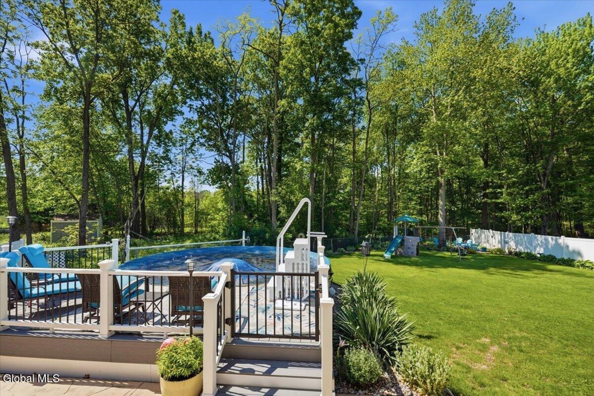 6 Wildwood Lane Selkirk NY 12158