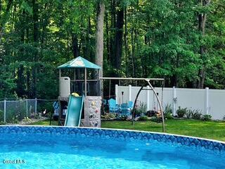 6 Wildwood Lane Selkirk NY 12158