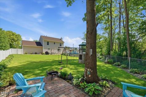 6 Wildwood Lane Selkirk NY 12158