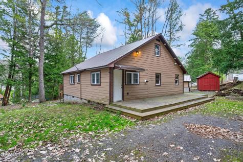 11 Lakeview Terrace Hadley NY 12835