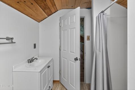11 Lakeview Terrace Hadley NY 12835