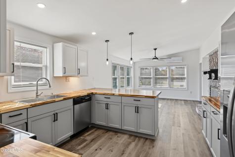 110 Fox Road Middle Grove NY 12850
