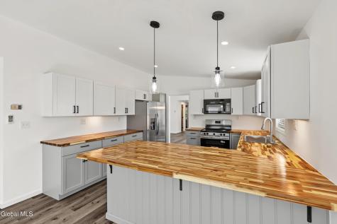 110 Fox Road Middle Grove NY 12850