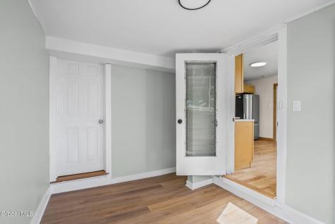 1471 Helderberg Avenue Schenectady NY 12306