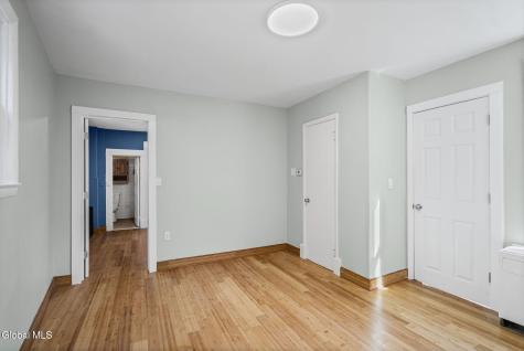1471 Helderberg Avenue Schenectady NY 12306