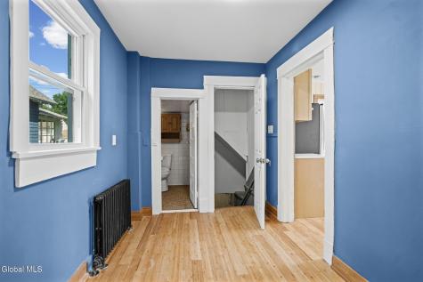 1471 Helderberg Avenue Schenectady NY 12306