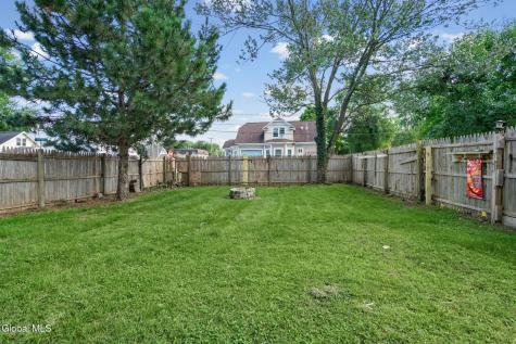 1471 Helderberg Avenue Schenectady NY 12306