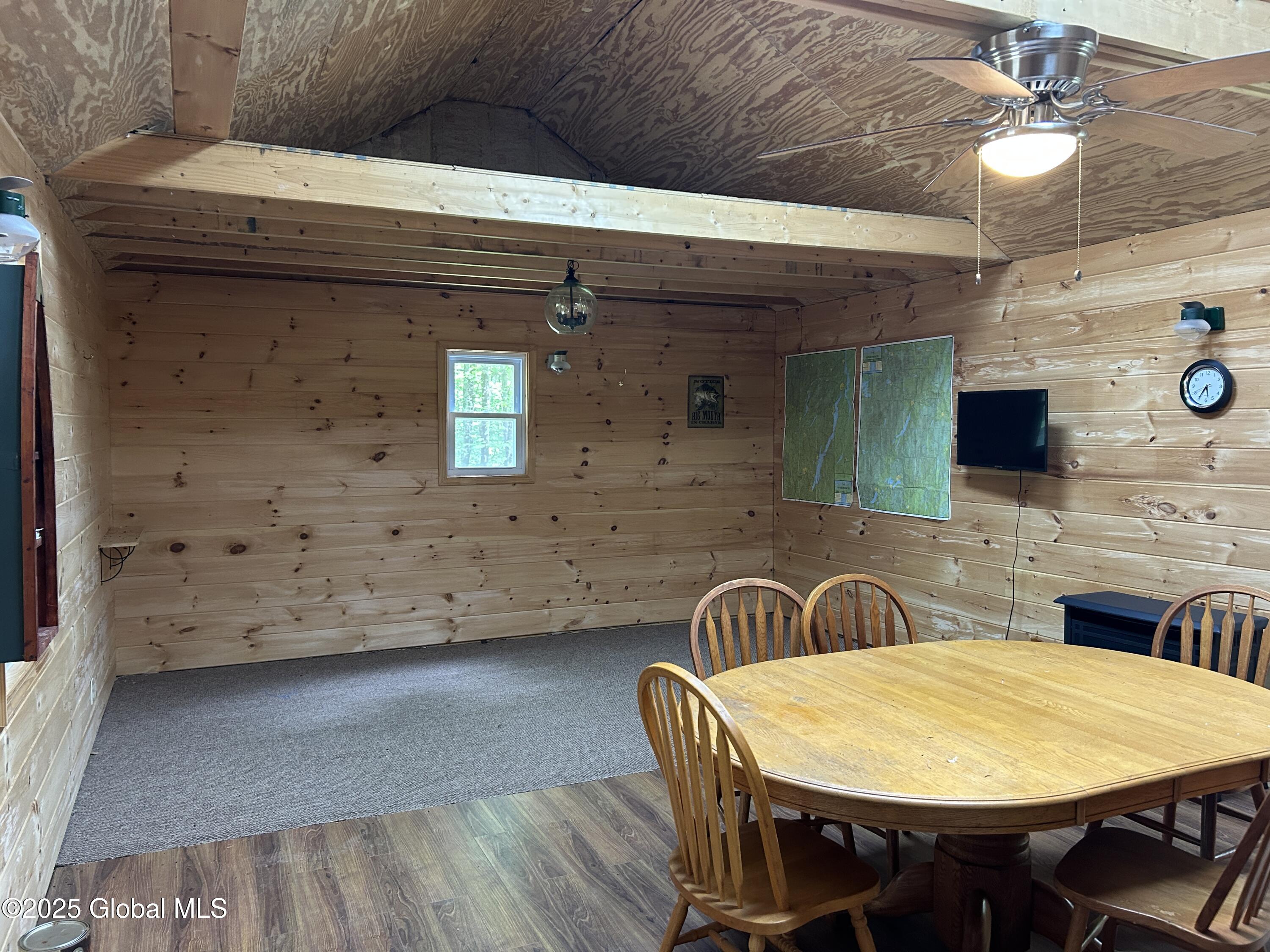 10 W Tucker Road Stoney Creek NY 12878