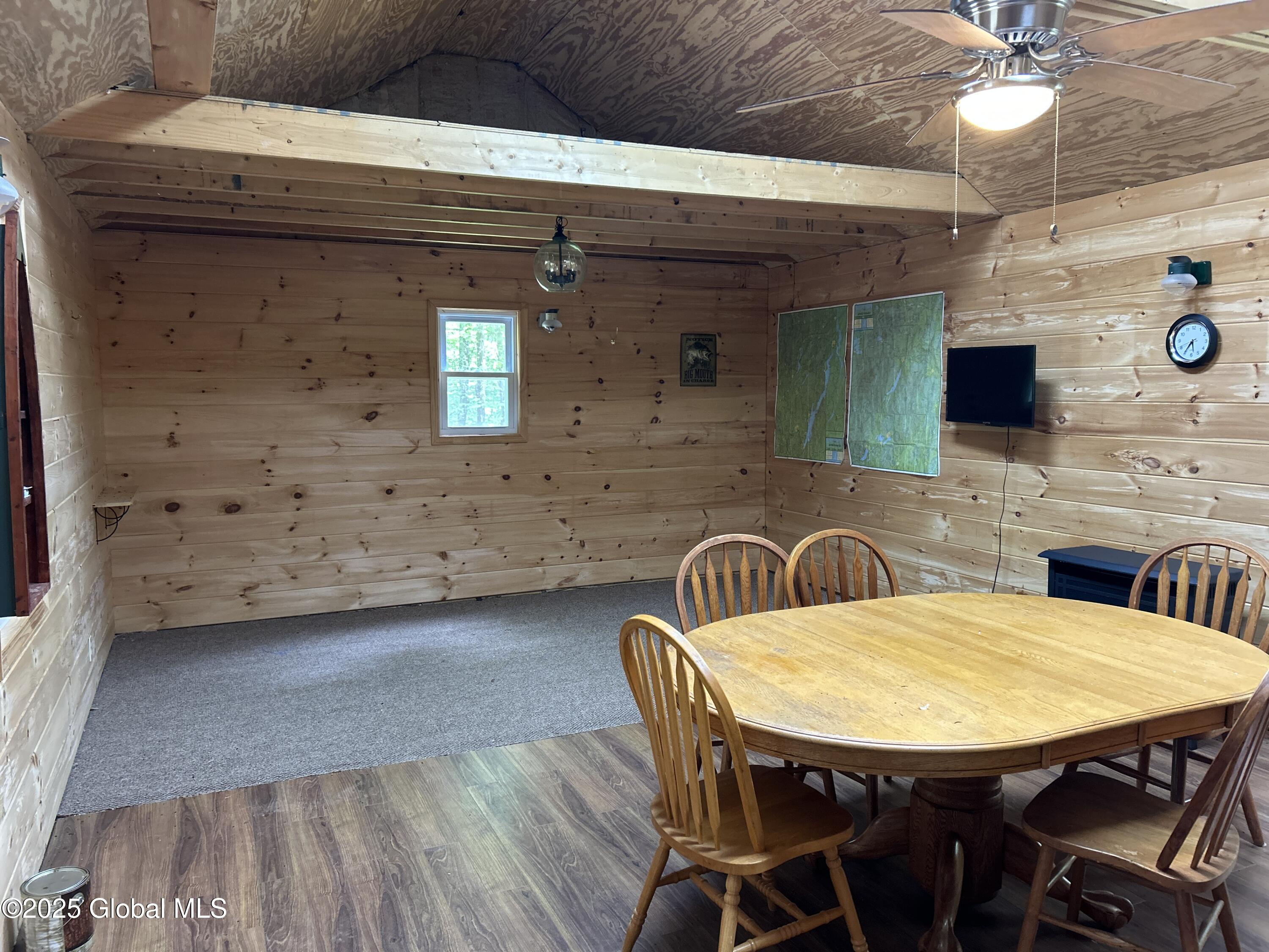 10 W Tucker Road Stoney Creek NY 12878