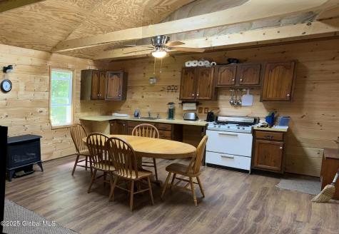 10 W Tucker Road Stoney Creek NY 12878