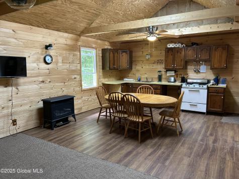 10 W Tucker Road Stoney Creek NY 12878