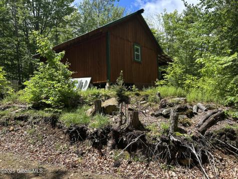 10 W Tucker Road Stoney Creek NY 12878