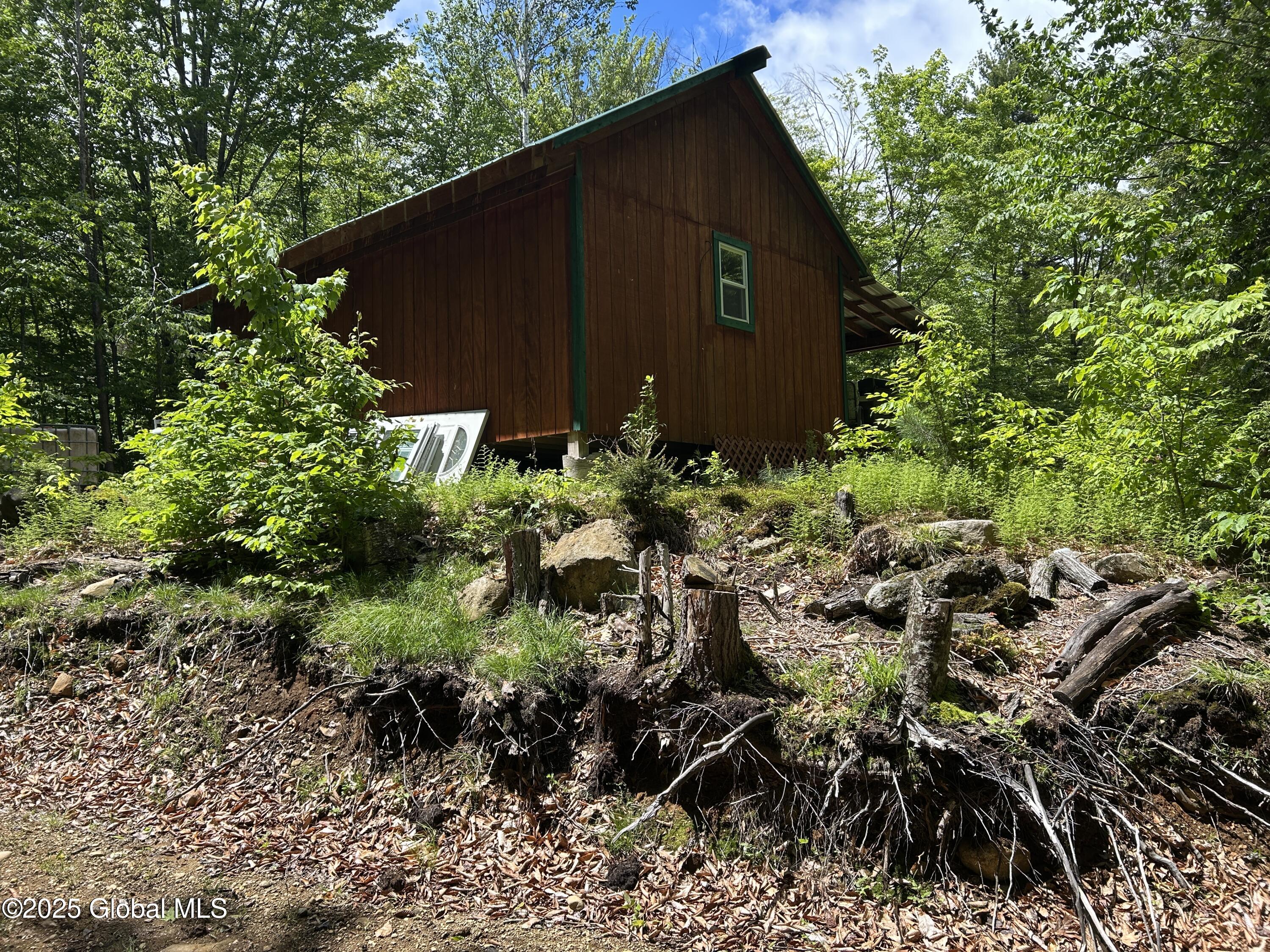 10 W Tucker Road Stoney Creek NY 12878