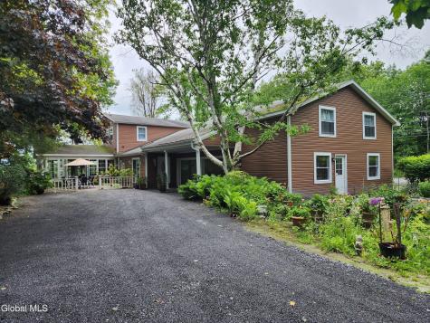 5214 Ny-145 Cobleskill NY 12043