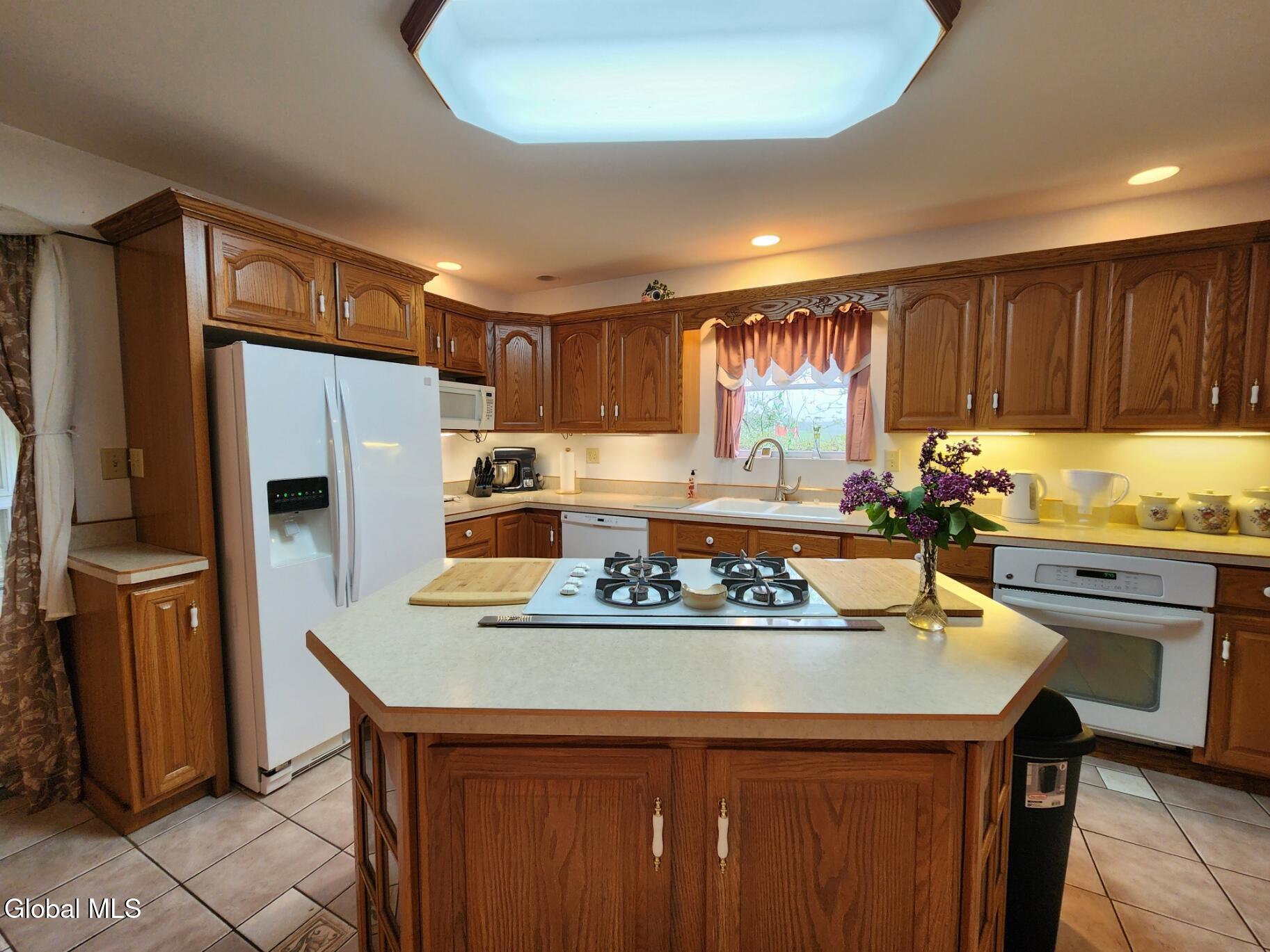 5214 Ny-145 Cobleskill NY 12043