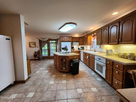 5214 Ny-145 Cobleskill NY 12043
