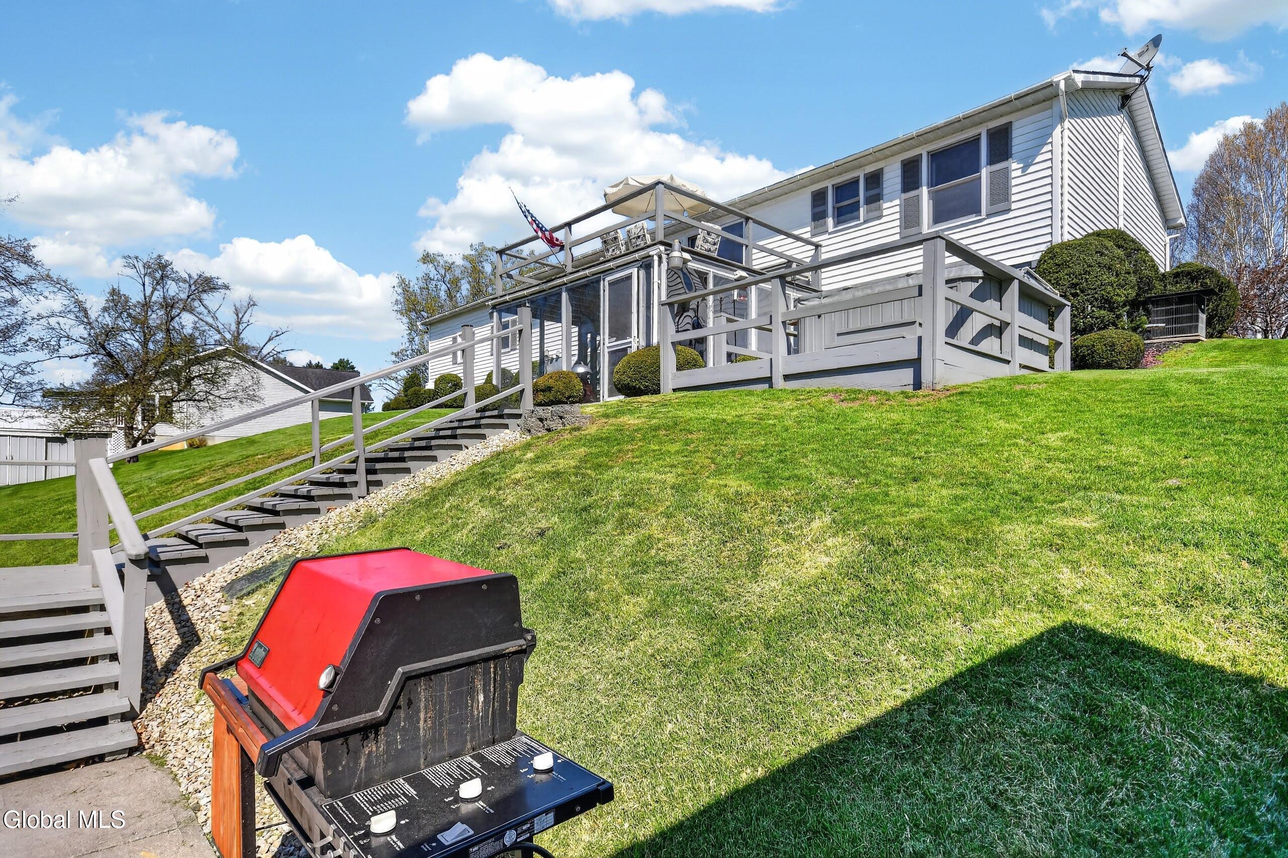 8 Rockefeller Drive St Johnsville NY 13452