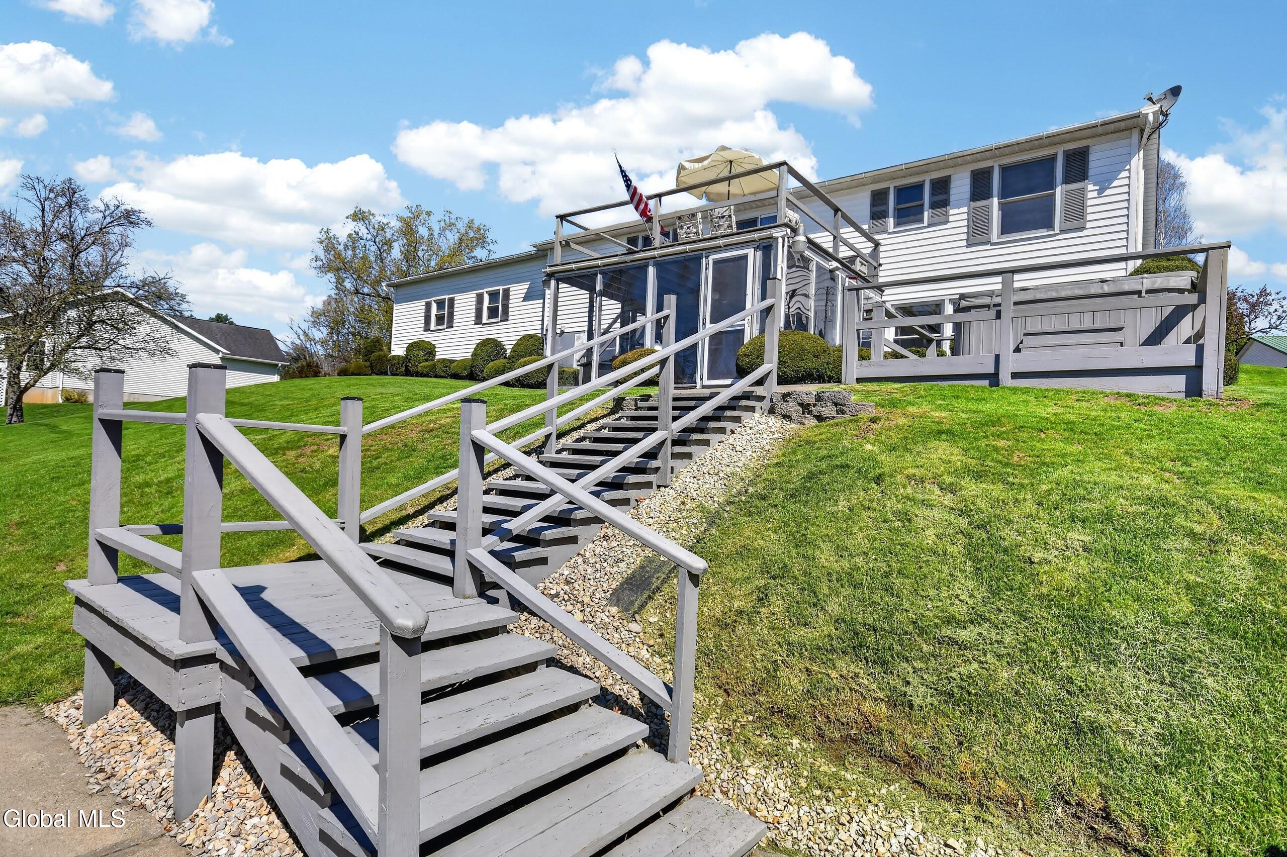 8 Rockefeller Drive St Johnsville NY 13452