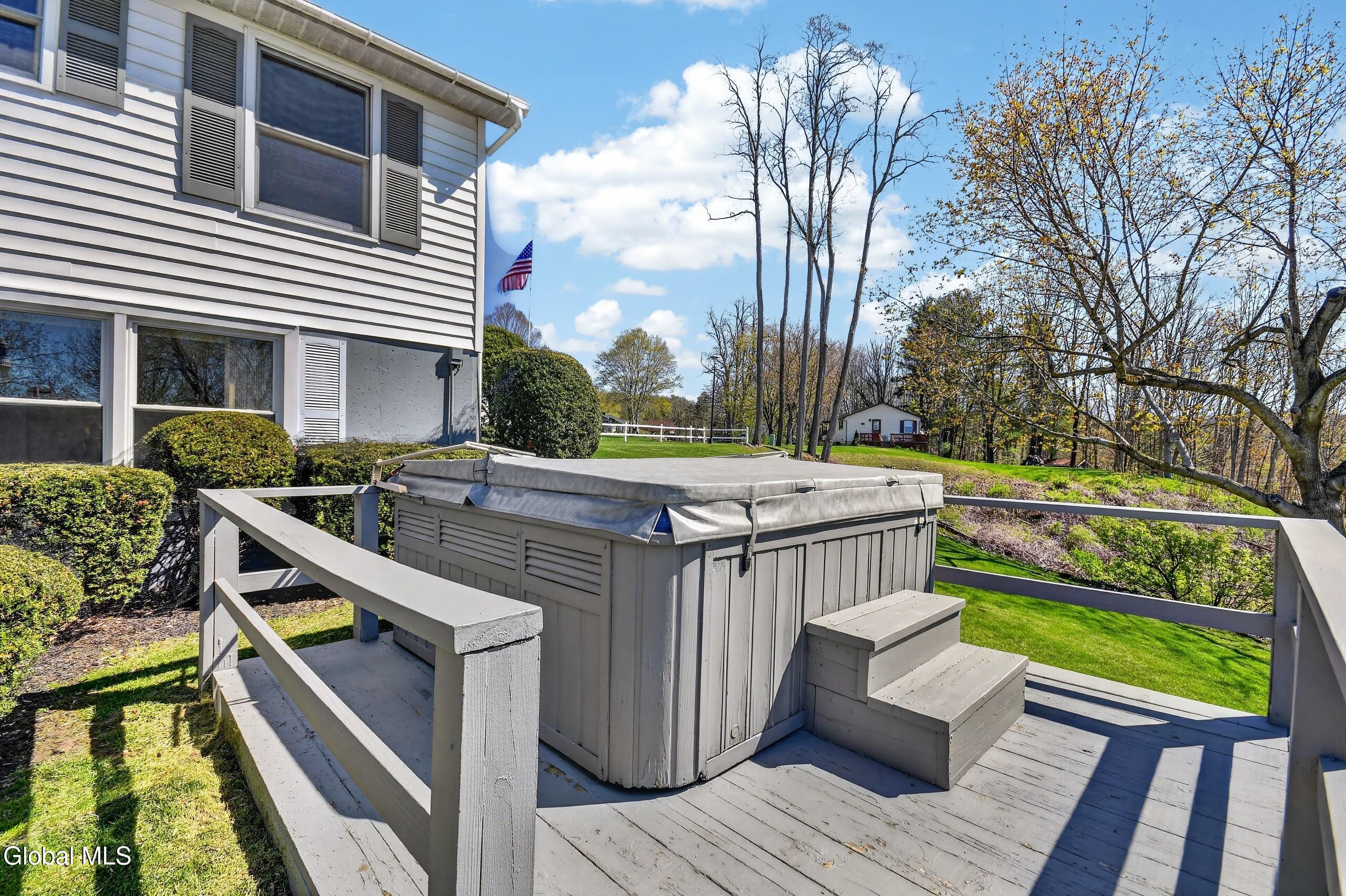 8 Rockefeller Drive St Johnsville NY 13452