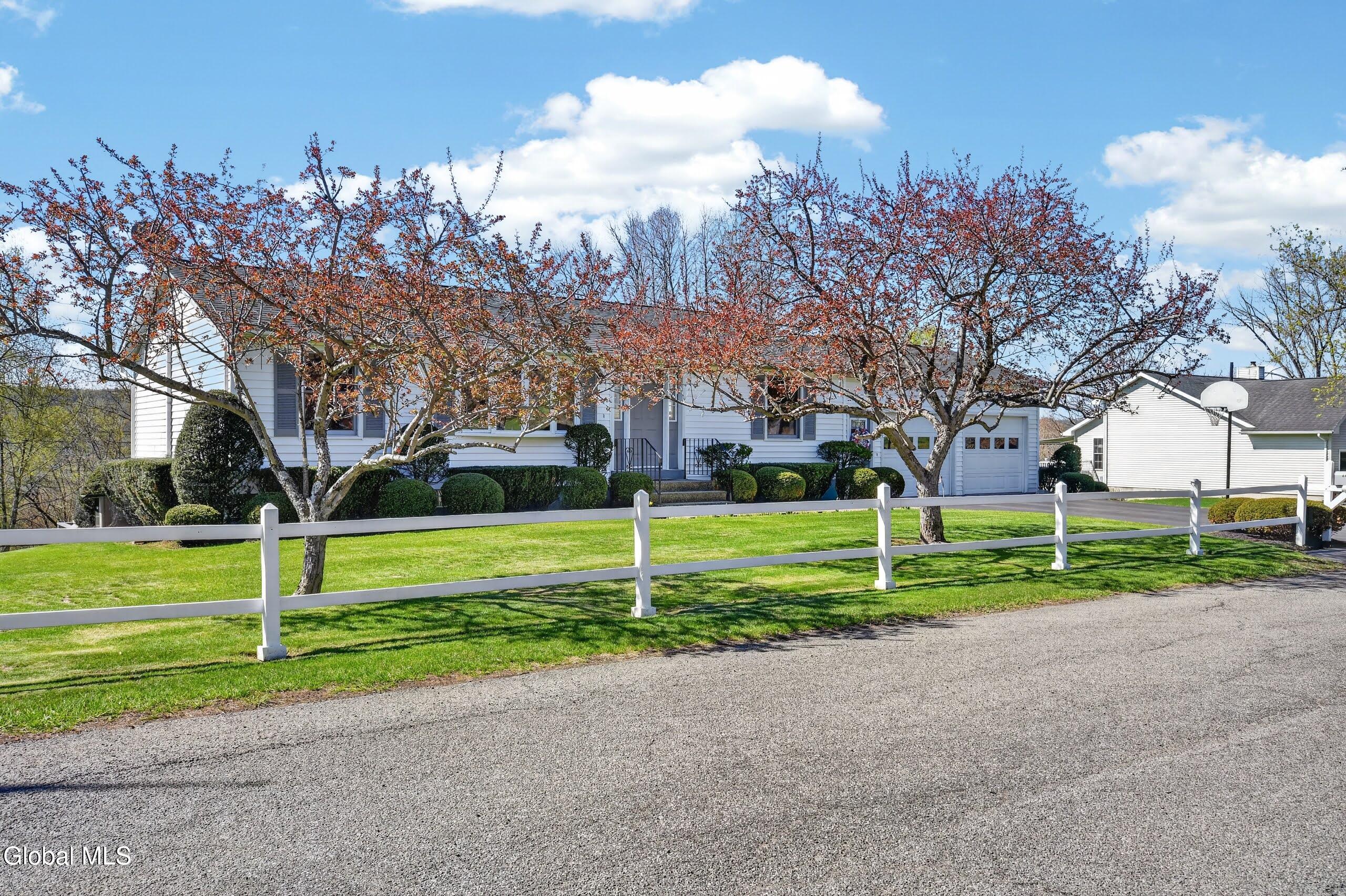 8 Rockefeller Drive St Johnsville NY 13452