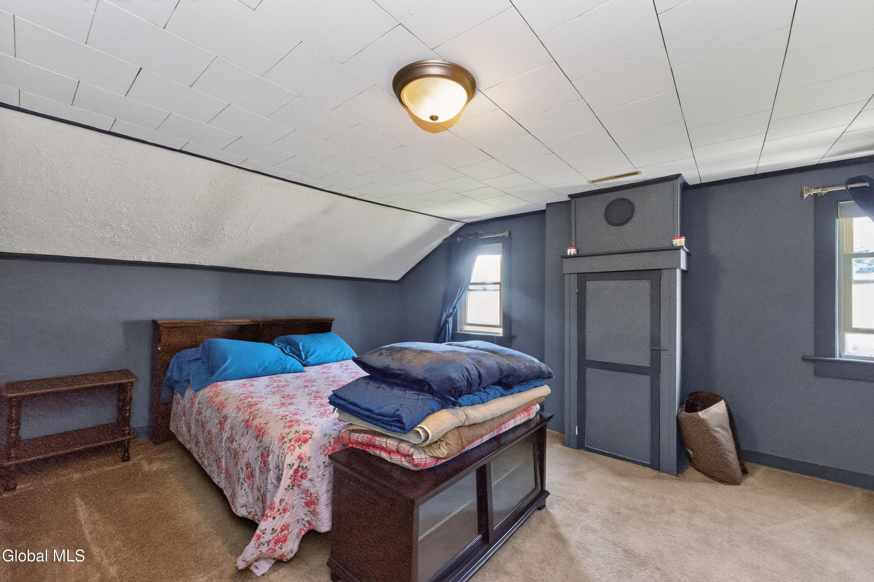 7 Colonial Road Stillwater NY 12170