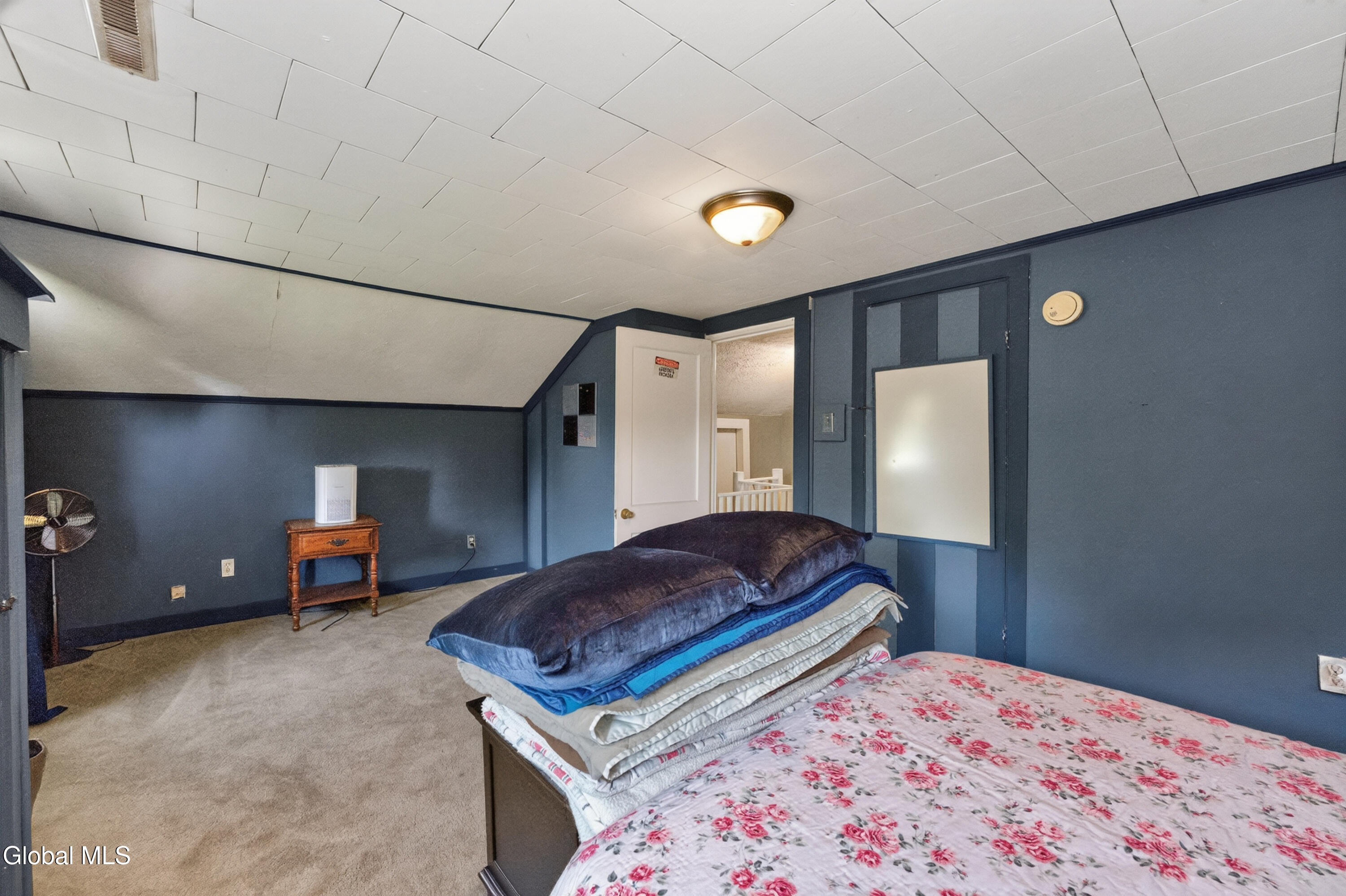 7 Colonial Road Stillwater NY 12170