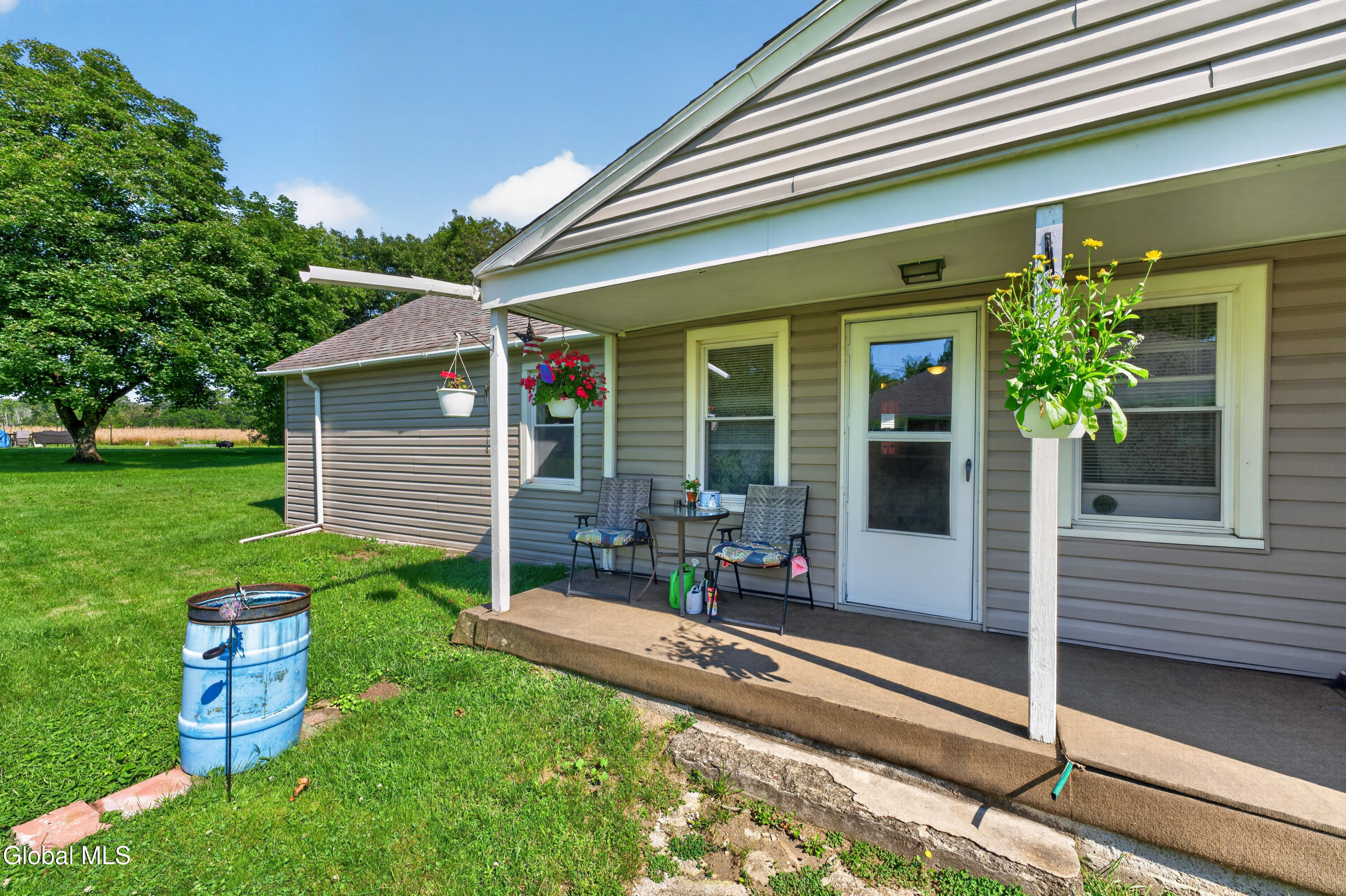 7 Colonial Road Stillwater NY 12170