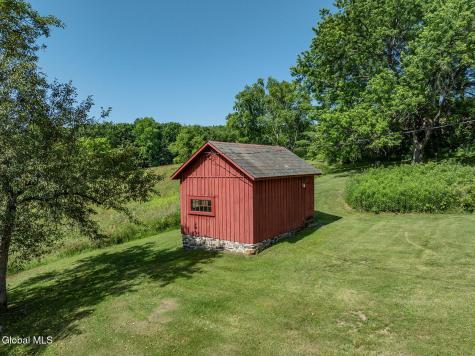 252 Tingue Road Cambridge NY 12816