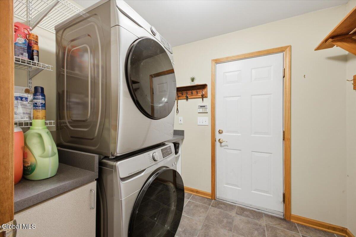 75 Farr Lane Queensbury NY 12804
