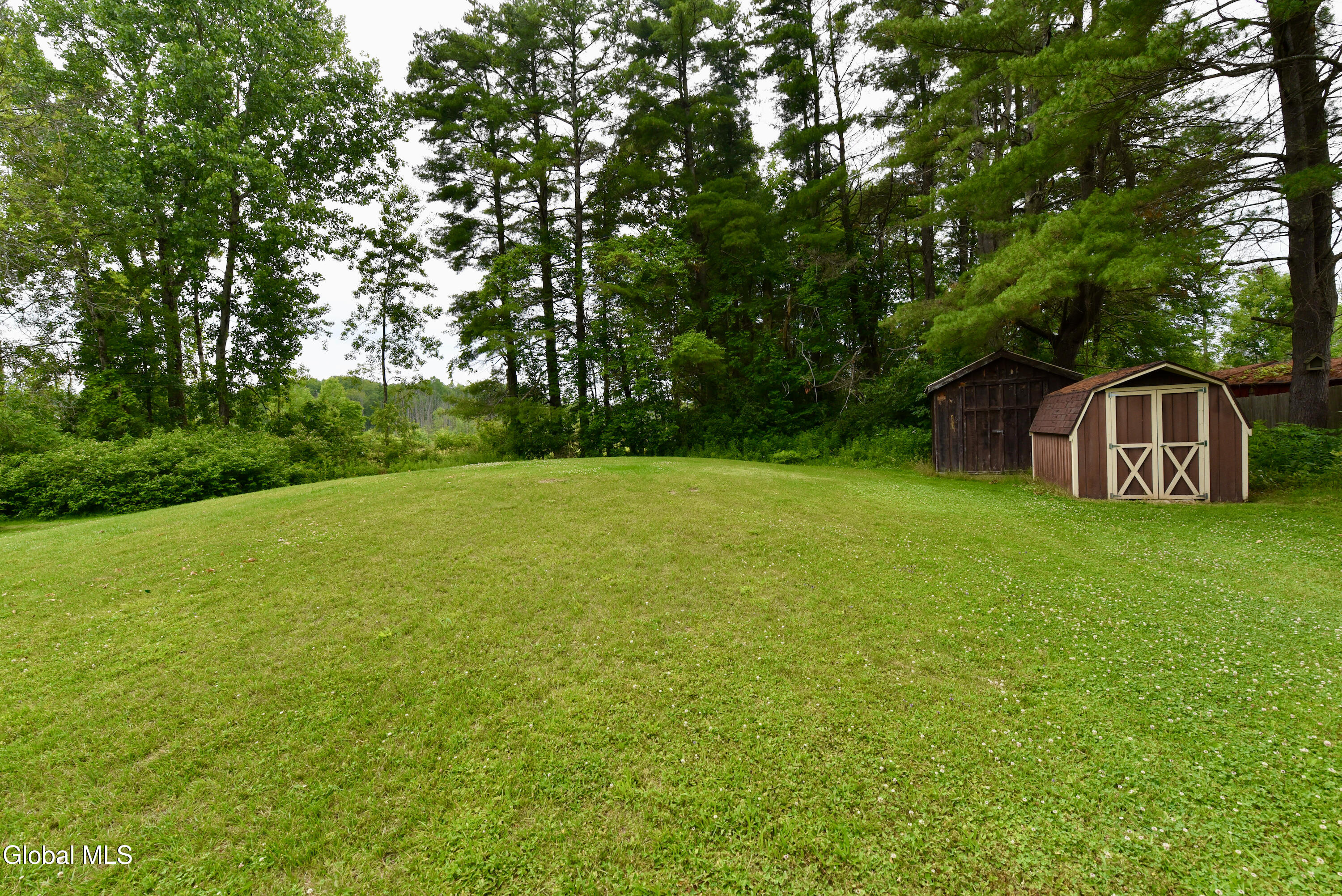 1252 Midline Road Amsterdam NY 12010