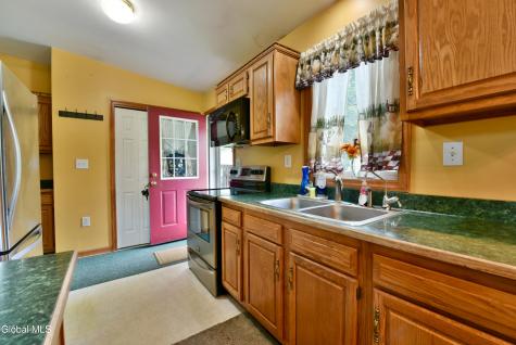 1252 Midline Road Amsterdam NY 12010