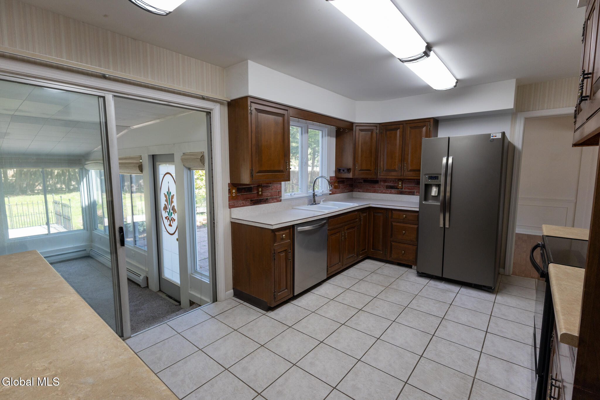 10 Oakwood Drive Queensbury NY 12804
