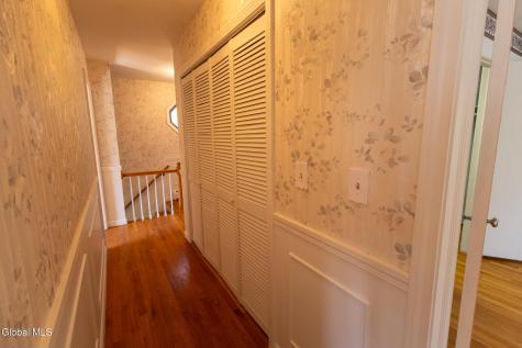 10 Oakwood Drive Queensbury NY 12804