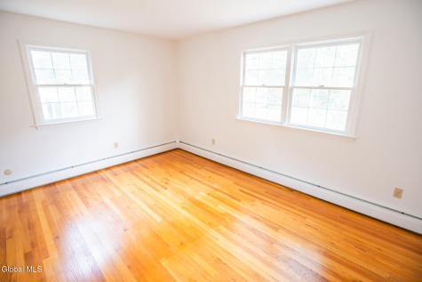10 Oakwood Drive Queensbury NY 12804