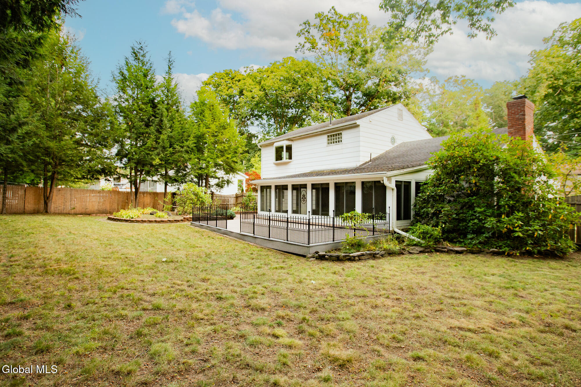 10 Oakwood Drive Queensbury NY 12804