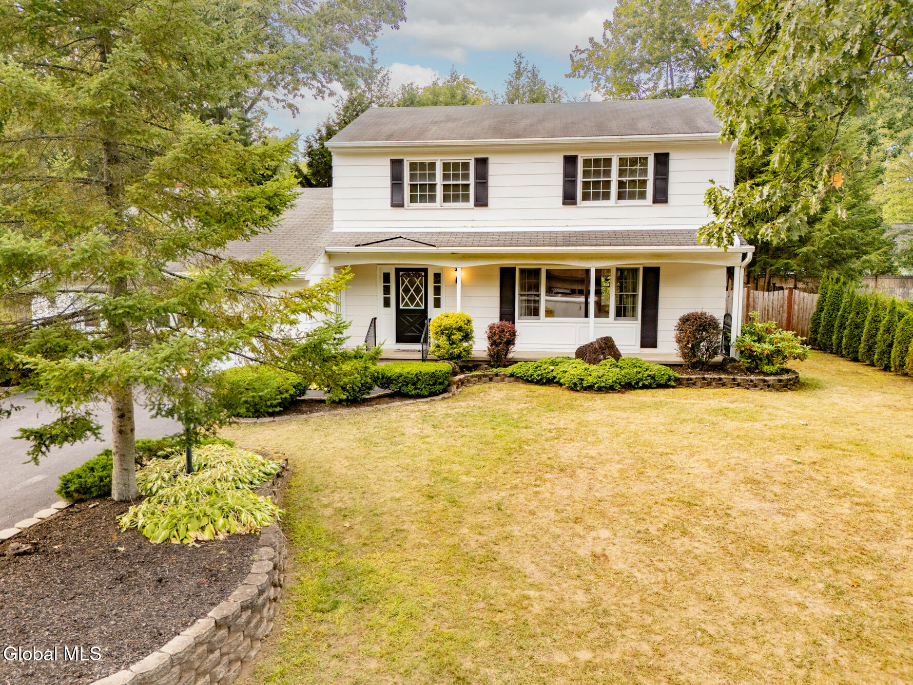10 Oakwood Drive Queensbury NY 12804