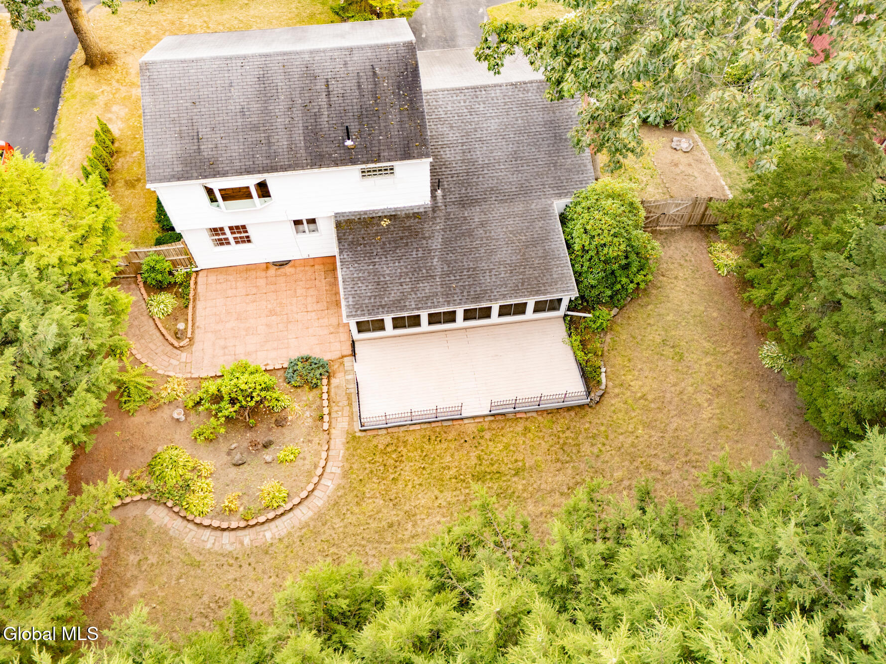 10 Oakwood Drive Queensbury NY 12804