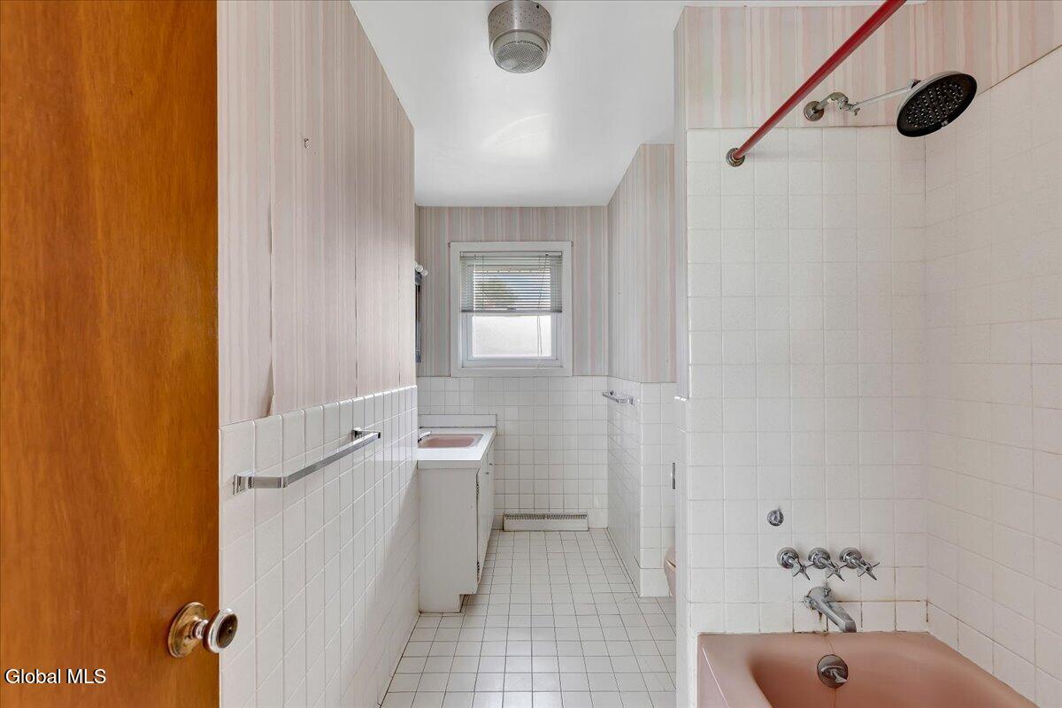 106 Fairlawn Avenue Albany NY 12203