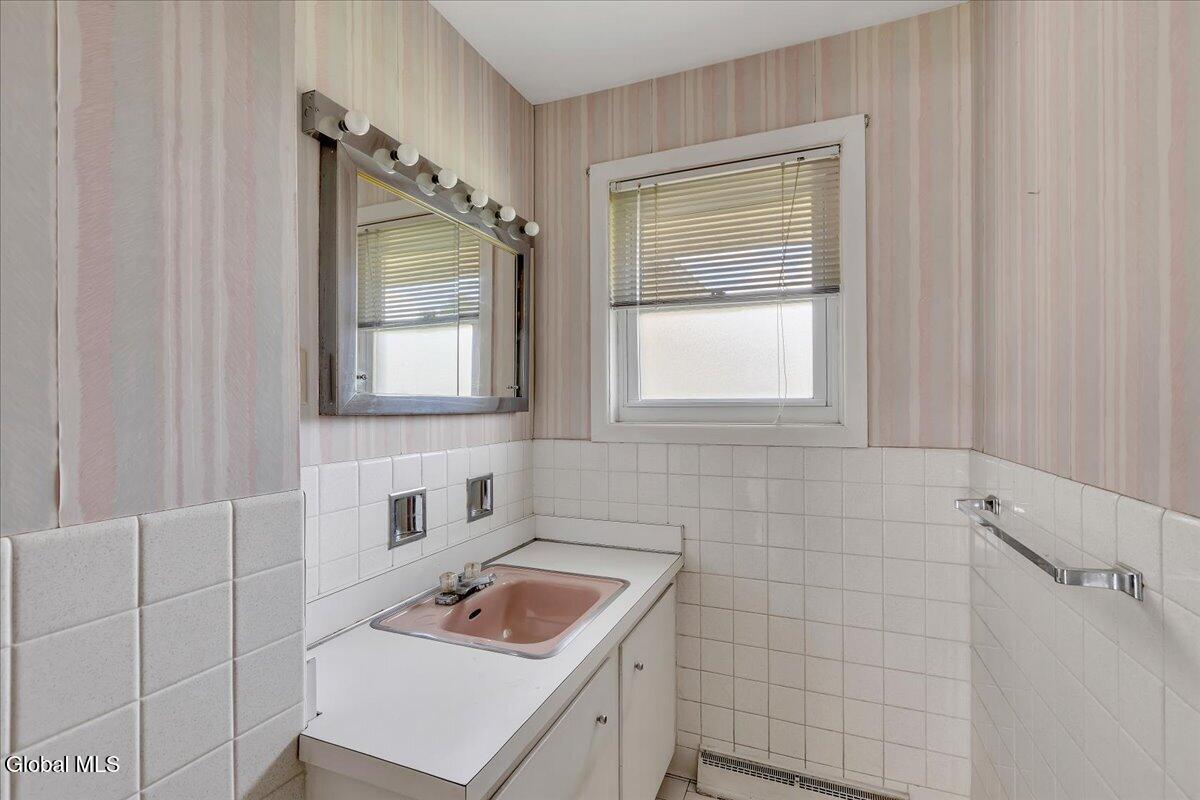 106 Fairlawn Avenue Albany NY 12203