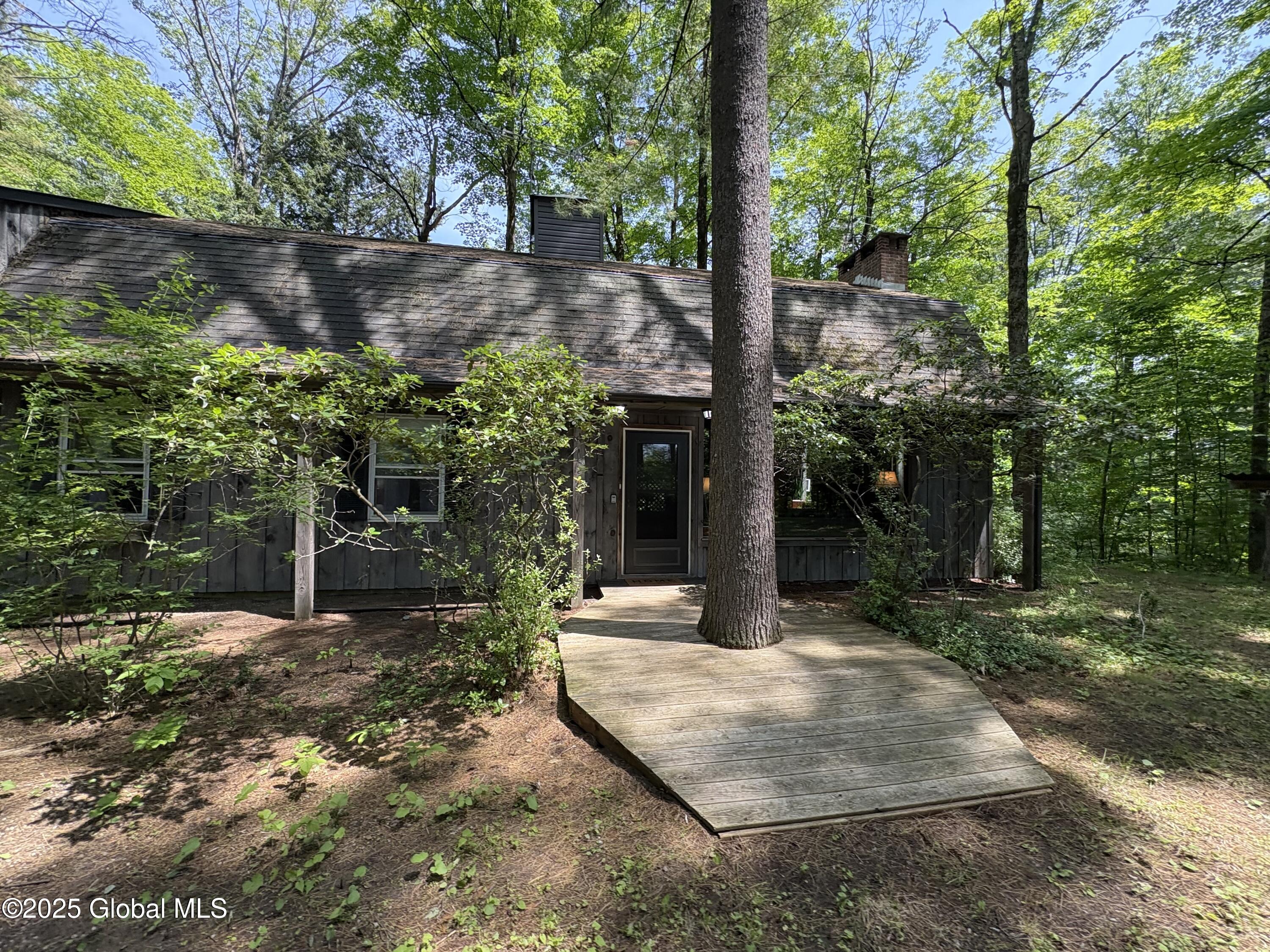 36 Hoffman Road Saratoga Springs NY 12866