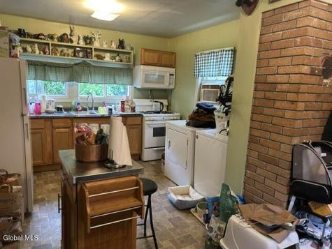 89 Park Street Gloversville NY 12078