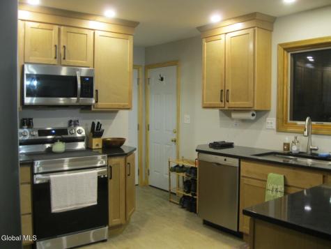 3 Clifford Drive Ballston Lake NY 12019