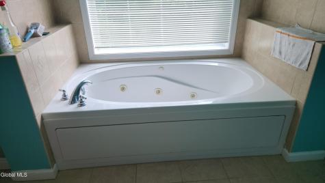 5 Homestead Drive Colonie NY 12110