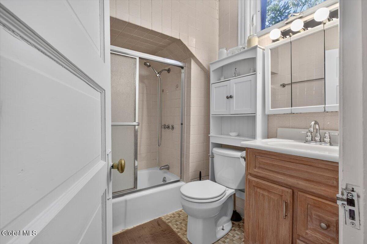 32 Cuyler Avenue Albany NY 12209