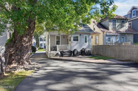 32 Cuyler Avenue Albany NY 12209