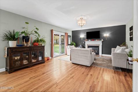 13 Lucille Lane Ballston Lake NY 12019