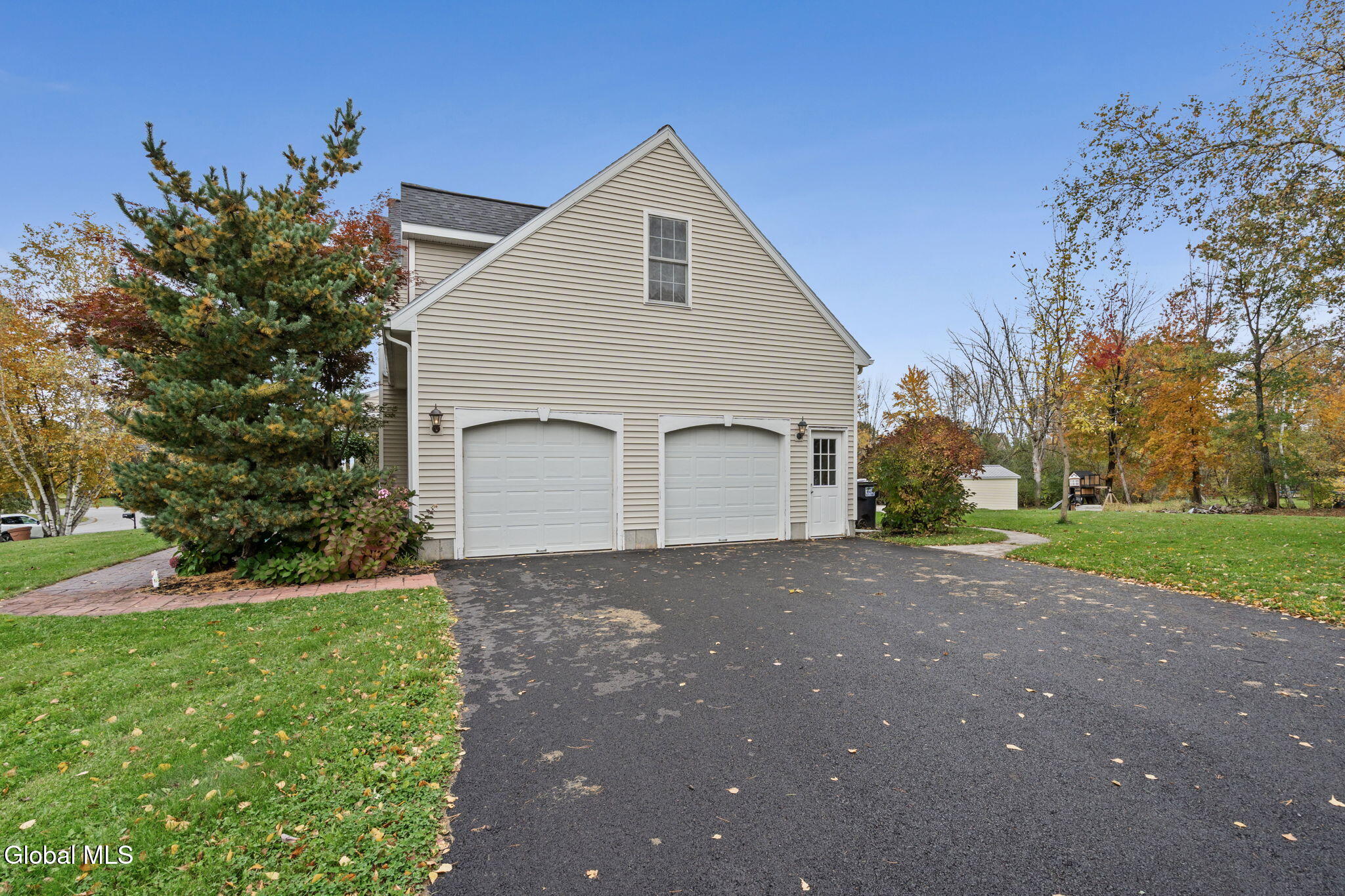 13 Lucille Lane Ballston Lake NY 12019