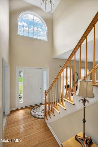 31 Ivywood Drive Selkirk NY 12158