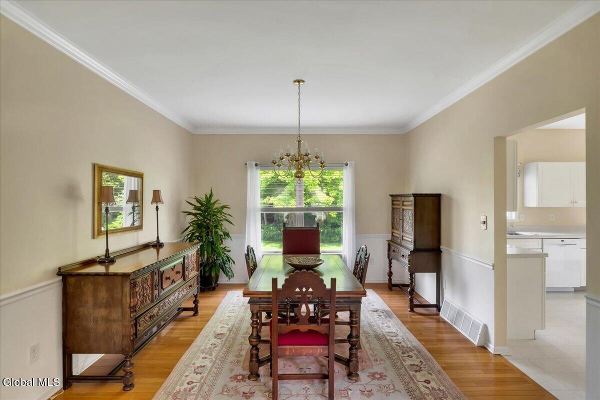 31 Ivywood Drive Selkirk NY 12158